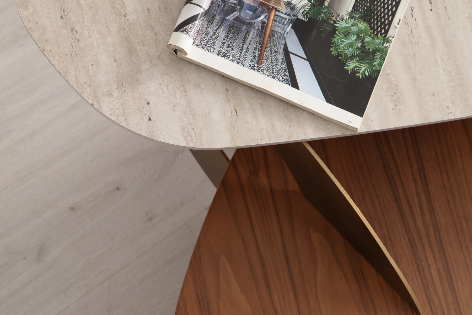 SOLID TRAVERTEN  (4).webp